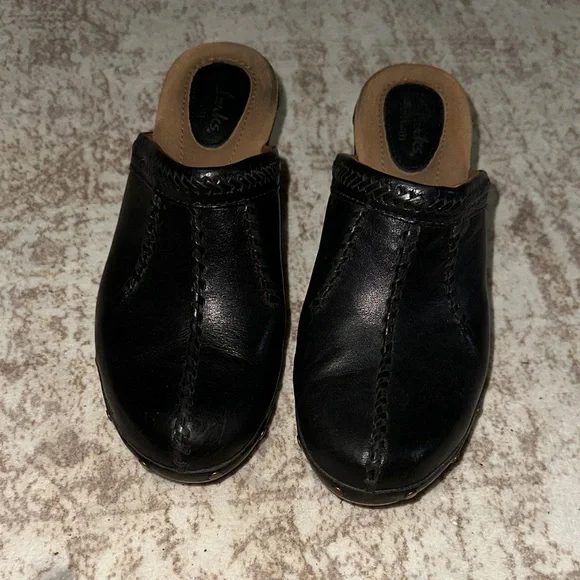 Clarks Black Leather Heeled Mules - Picture 5 of 6